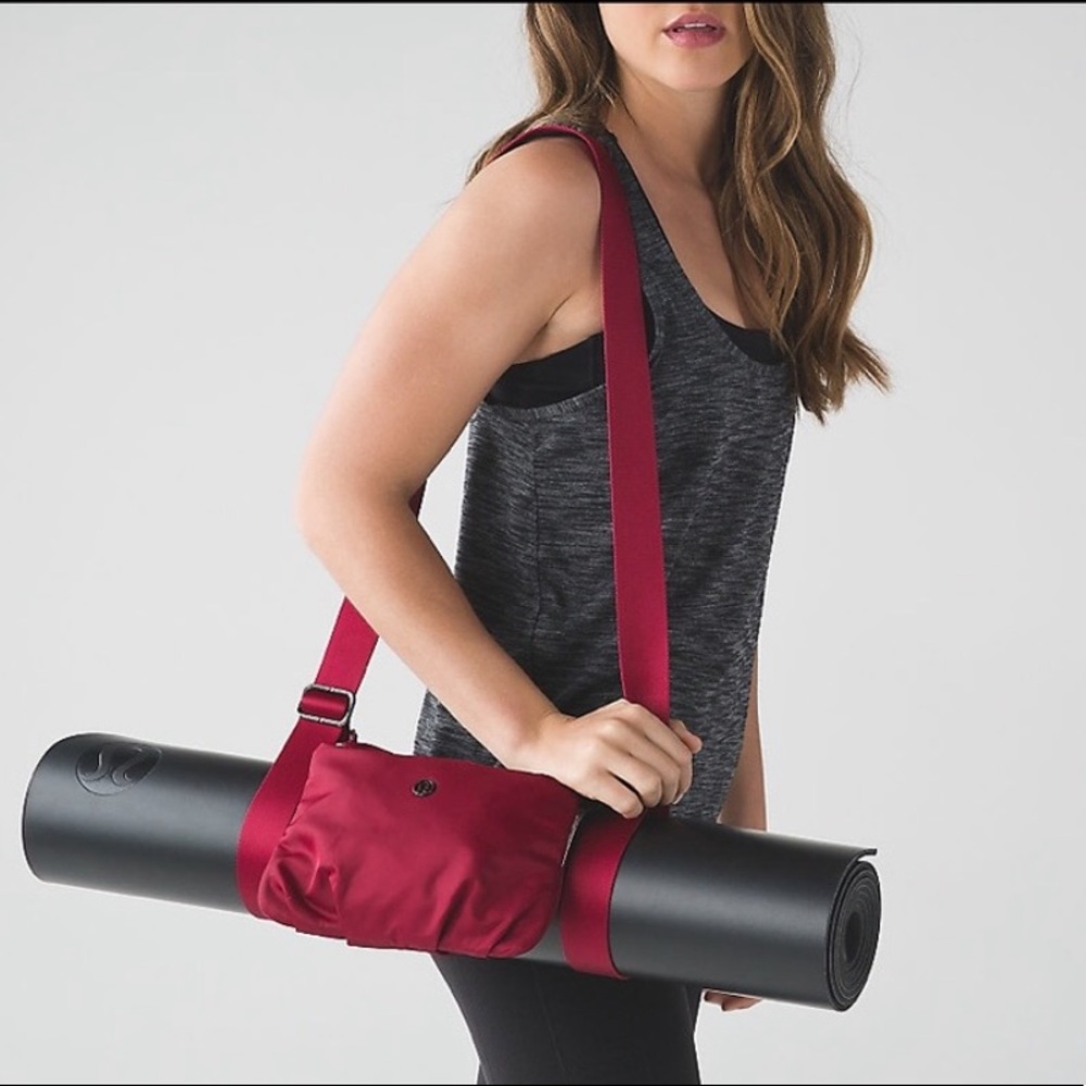 Lululemon Essential Mat Bag